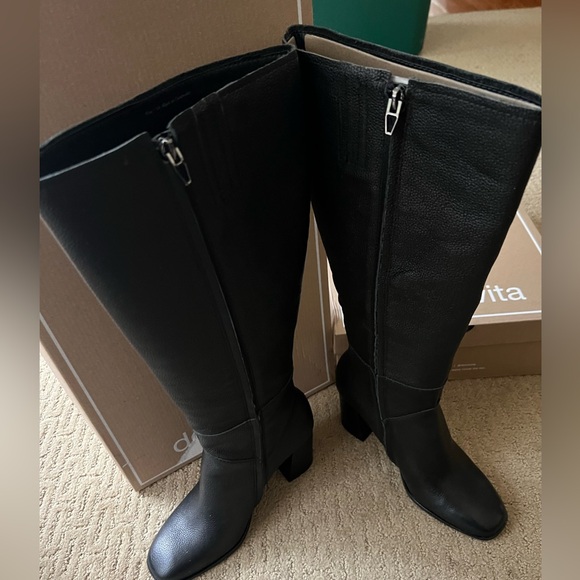 Dolce Vita Fynn Onyx Black Leather boots - Picture 2 of 3